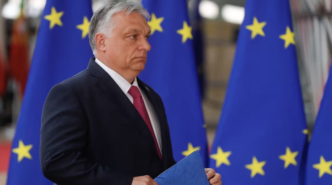 ЕС угрожает экономике Венгрии за вето на помощь Киеву