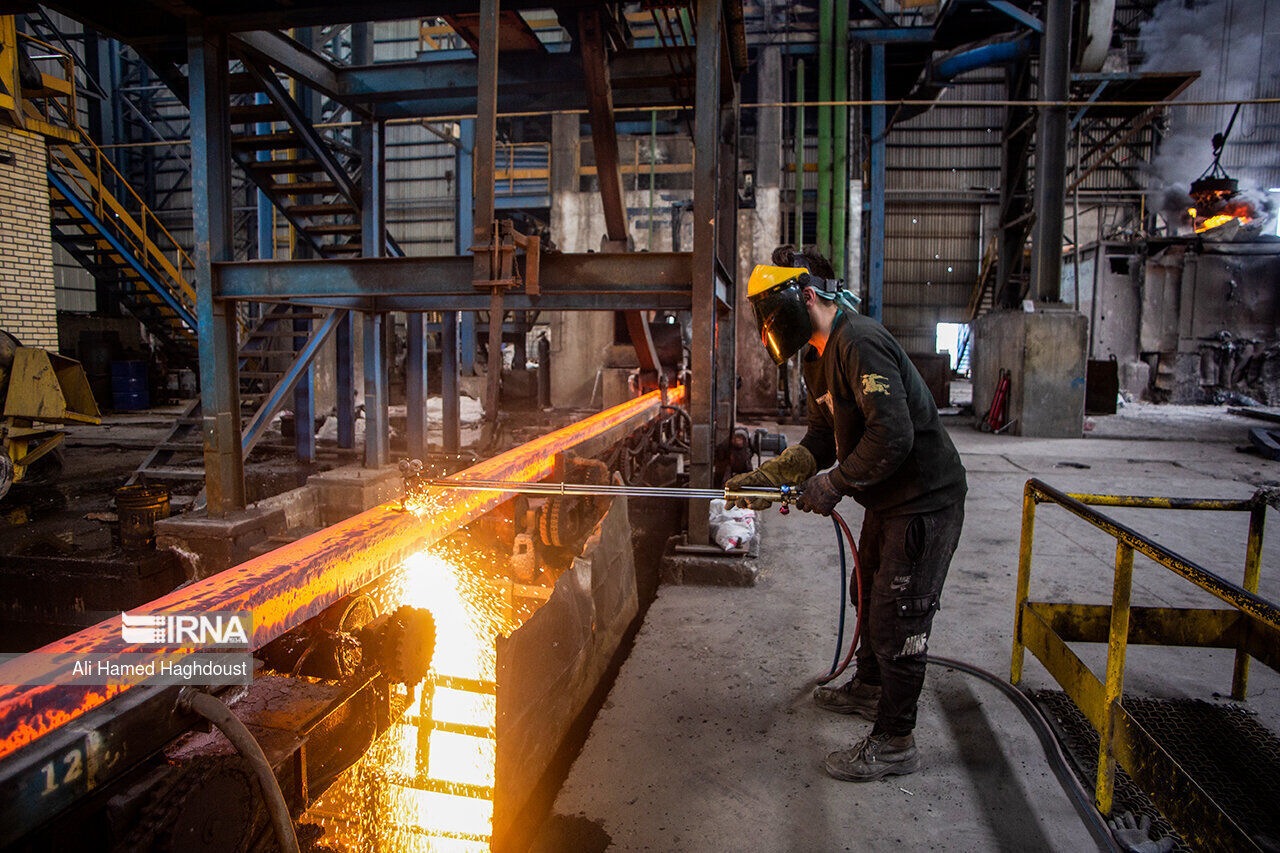 واحدهای صنعتی و معدنی آذربایجان شرقی سه هزار و ۳۶۰ میلیارد ریال تسهیلات گرفتند واحدهای صنعتی و معدنی آذربایجان شرقی سه هزار و ۳۶۰ میلیارد ریال تسهیلات گرفتند