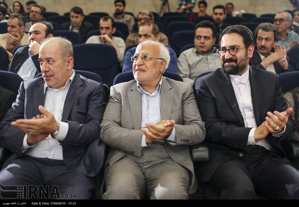 نیازمند نسل روزنامهنگاران انقلابی برای تقابل با رسانههای جهان هستیم