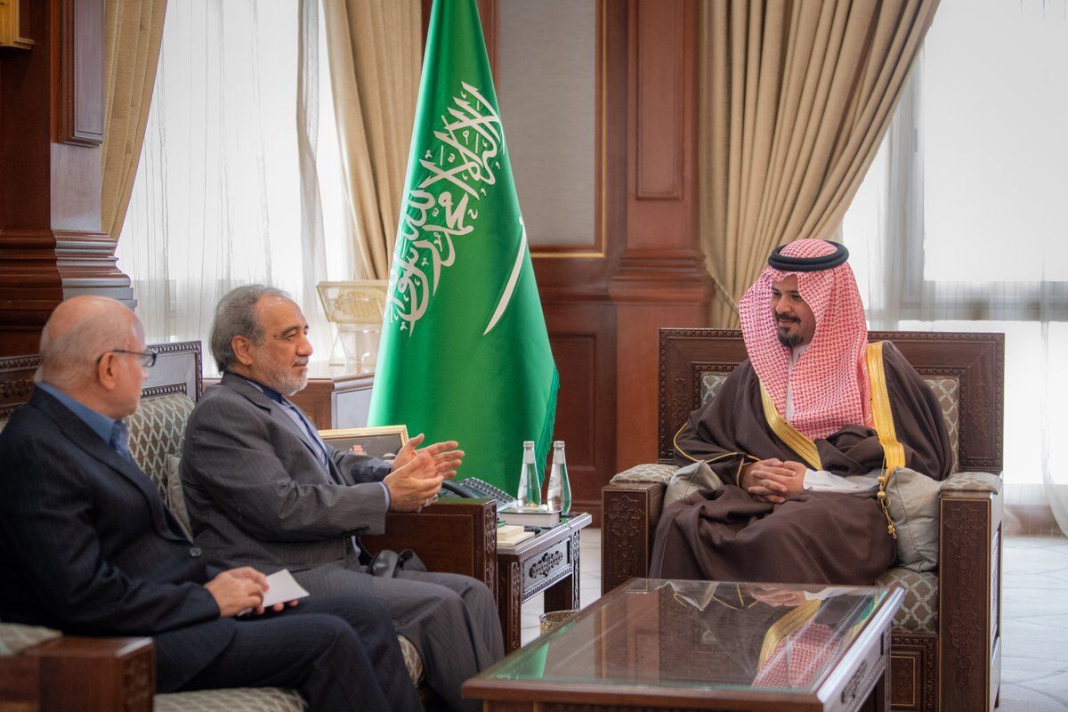 القنصل العام الإيراني في جدة يلتقي أمير منطقة المدينة المنورة
