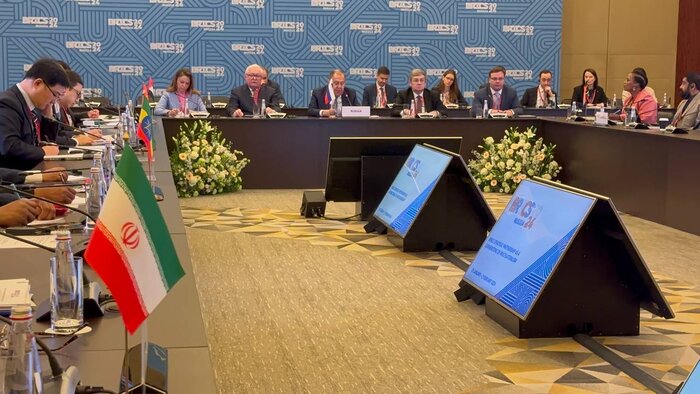 آیا عربستان سعودی از بریکس کنار میرود؟