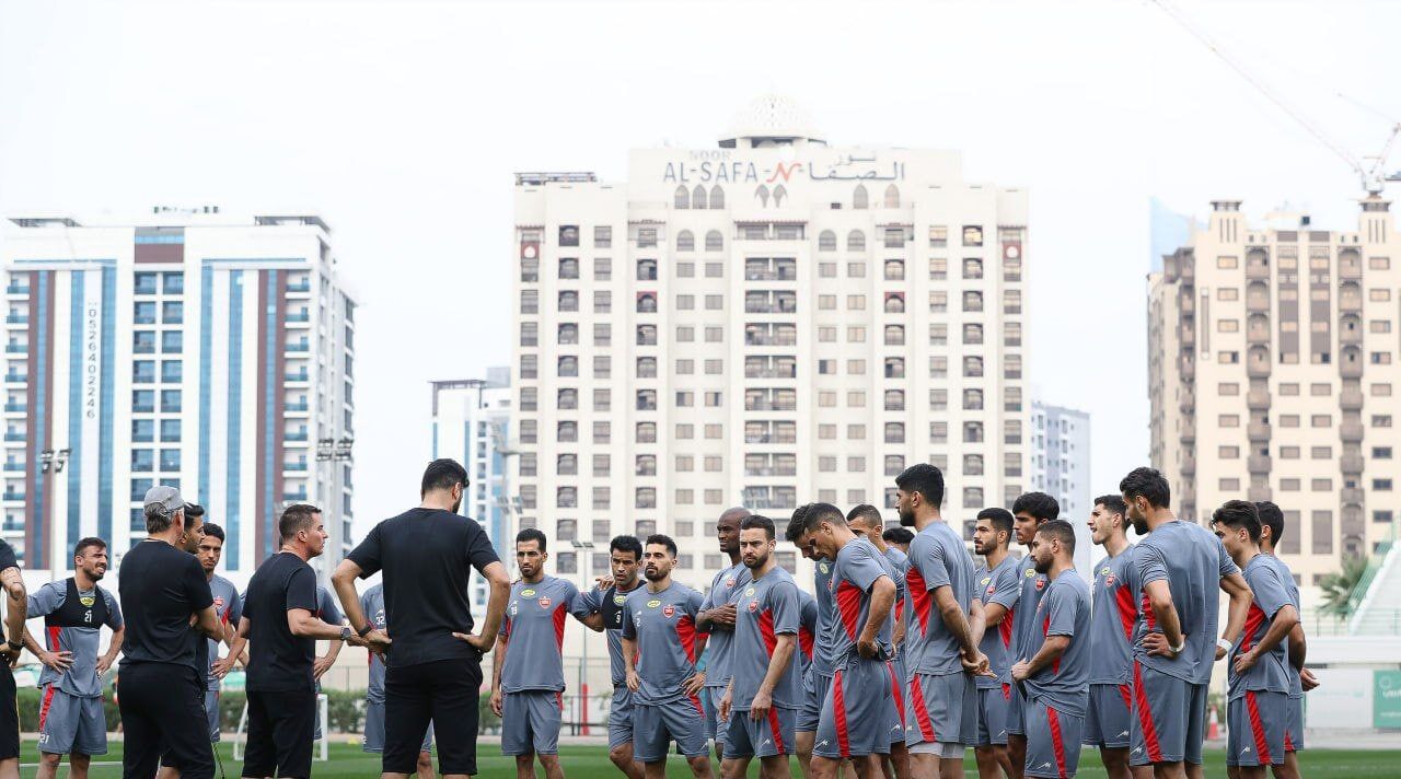 تمرین تاکتیکی پرسپولیس در ورزشگاه پلیس دوبی 