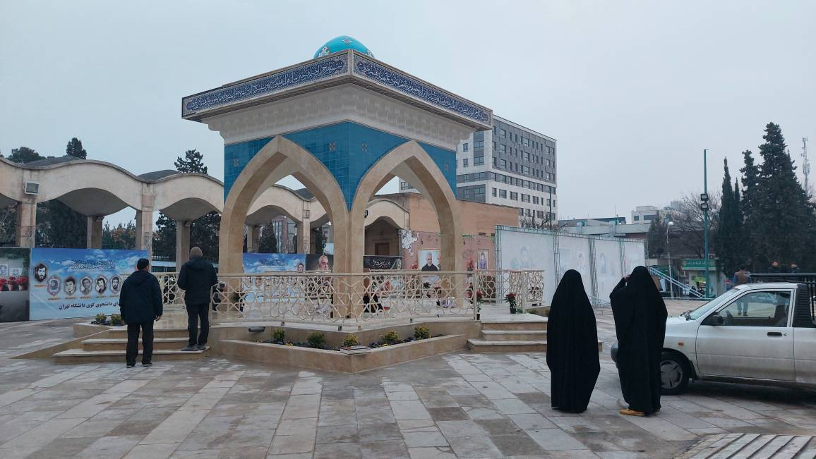 توجه به ارتقای فرهنگ مقاومت و ایثار بین دانشجویان در برنامه‌های دهه‌فجر