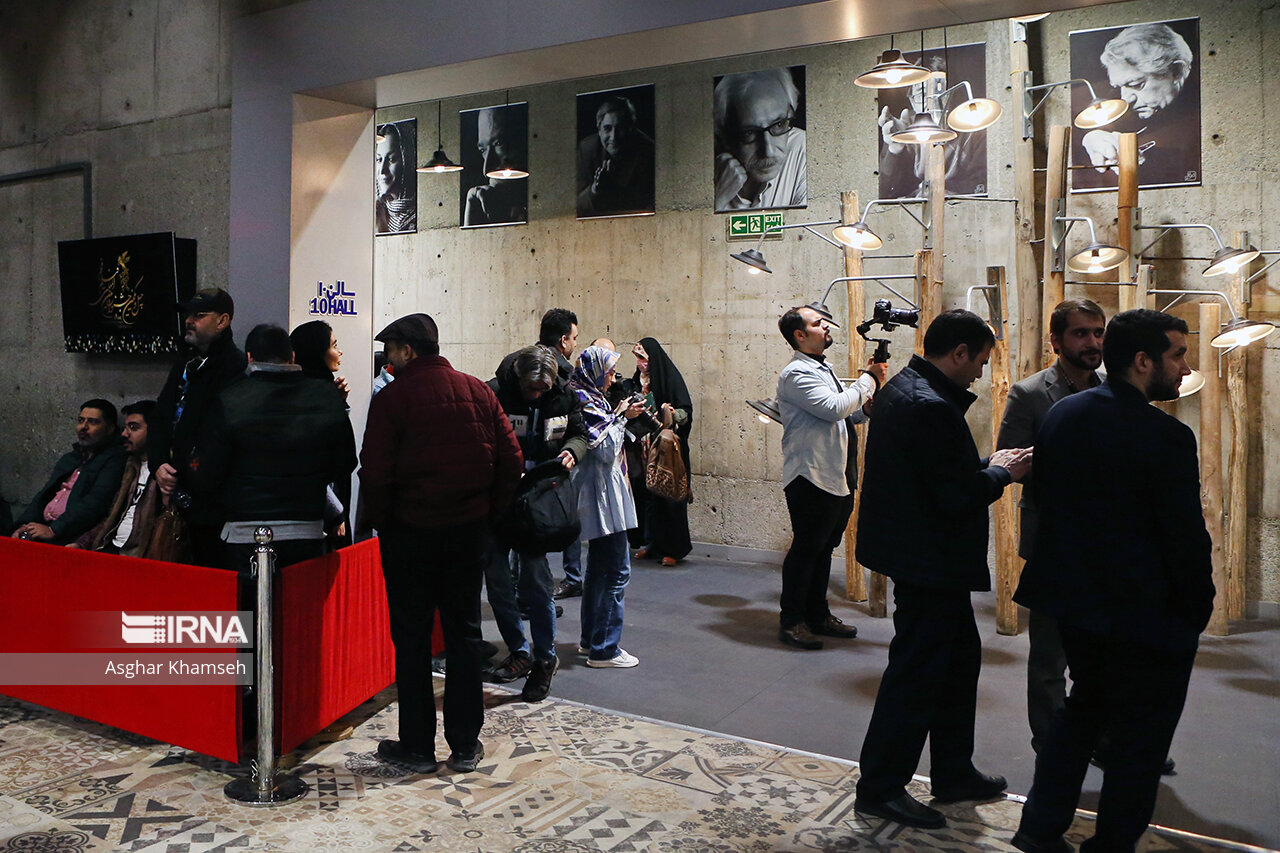«مجنون» و «تمساح خونی» به سانس فوقالعاده رسیدند