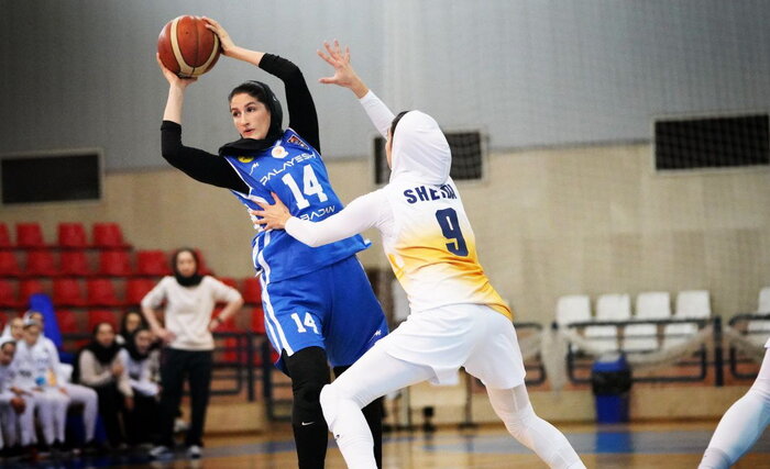 نیمه نهایی بسکتبال زنان؛ پیروزی مهرسان و شکست گروه بهمن