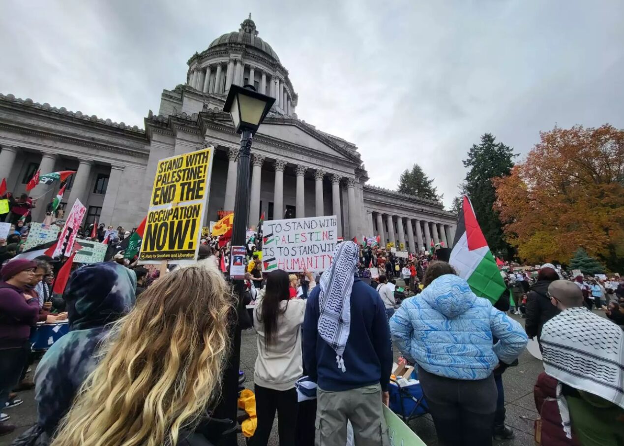 Amerikaner protestieren gegen die Unterstützung Washingtons für die Verbrechen Israels