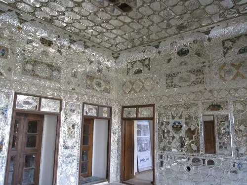 قلعه دزک چهارمحال و بختیاری، گنجینیه‌ای از فرهنگ و هنر