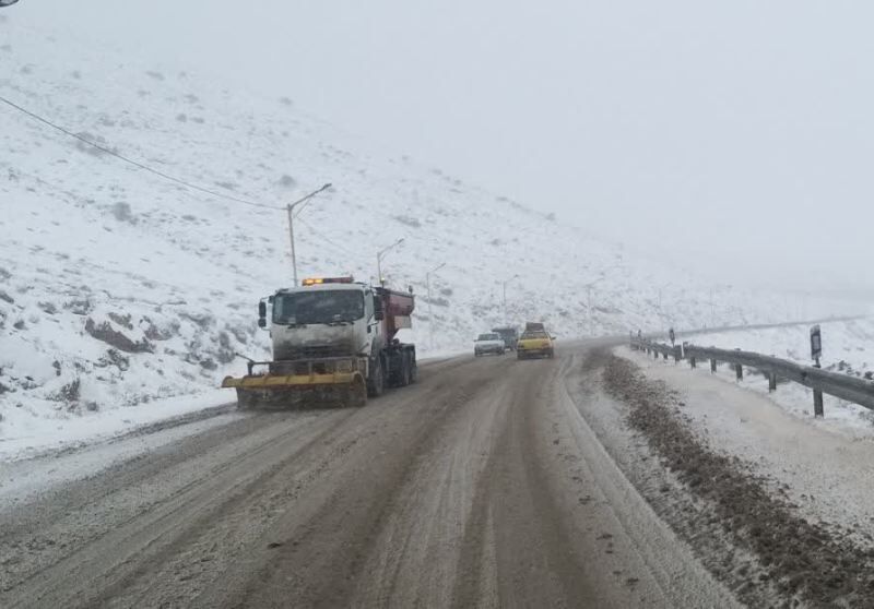 برف و کولاک مسیرهای کوهستانی زنجان را فراگرفت