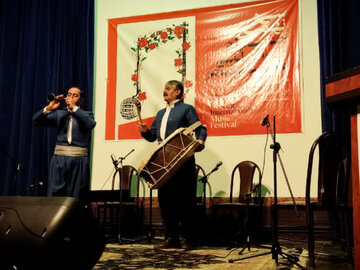 اجرای برگزیده‌های موسیقی فجر شرق کرمانشاه+فیلم