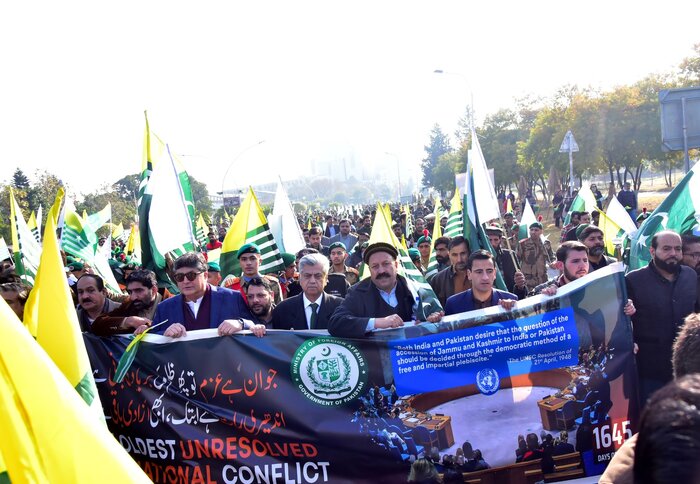 کشمیر ڈے، کشمیری مسلمانوں کی حمایت میں پاکستانی عوام کا مارچ