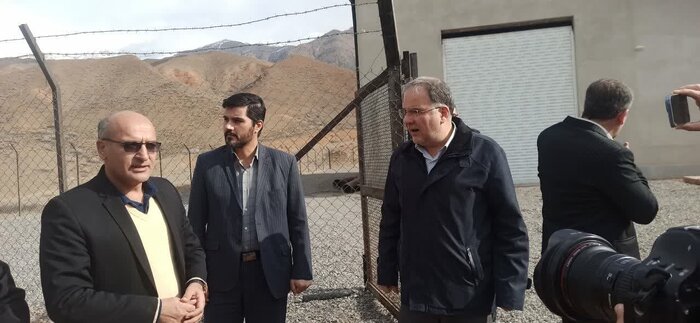 استاندار زنجان از طرح توسعه باغ‌های زیتون در اراضی شیب دار طارم بازدید کرد