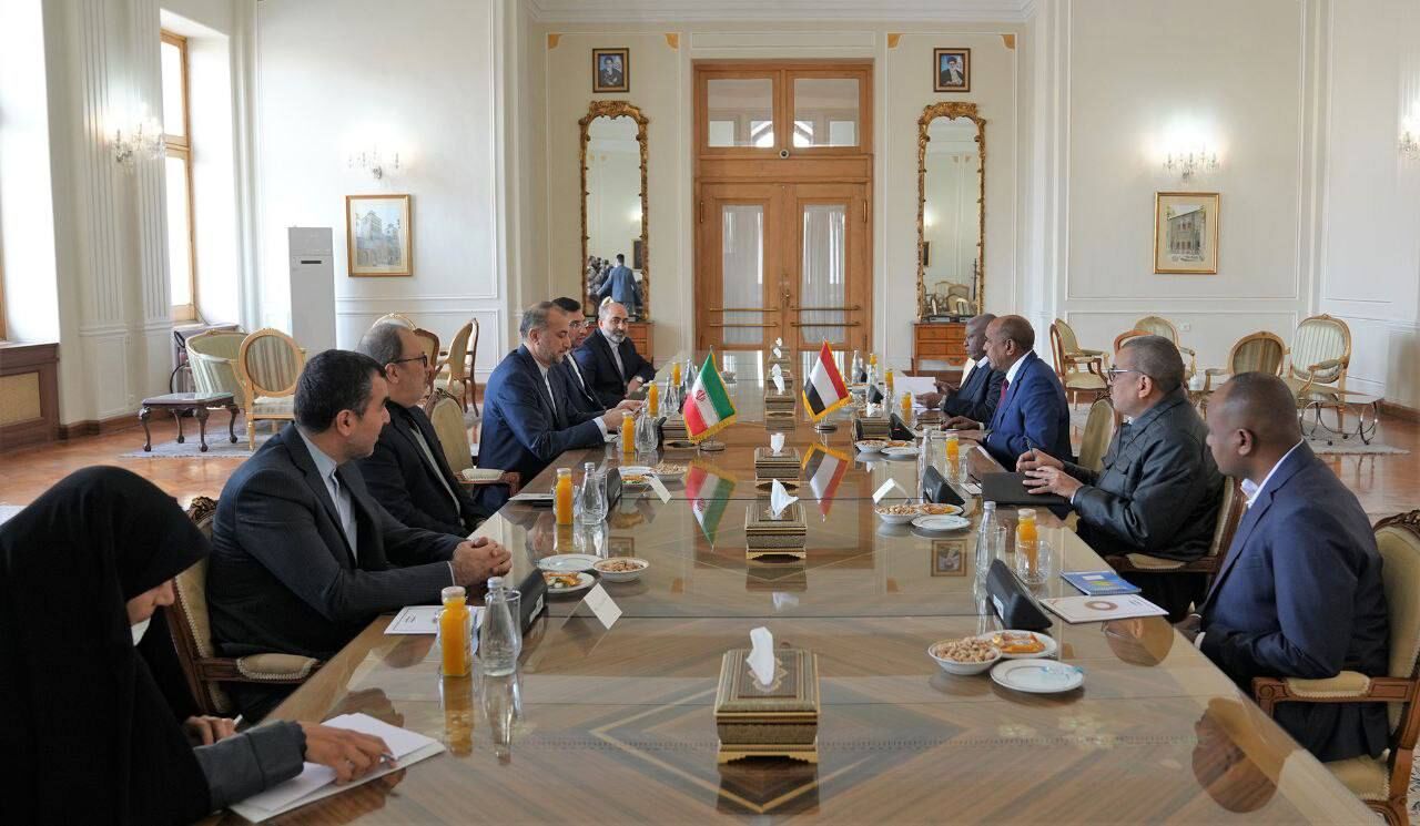 امير عبداللهيان يؤكد على اعادة فتح سفارتي ايران والسودان في سياق توسيع العلاقات بين البلدين