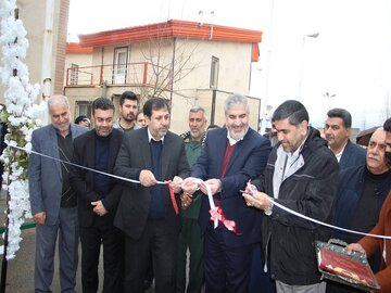 چمن مصنوعی مجموعه فرهنگی، ورزشی و تفریحی کارگران مریوان بهره‌برداری شد