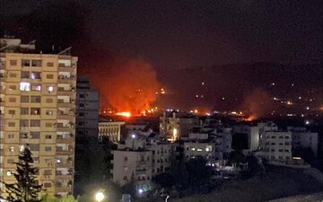 Martyrs et blessés lors des frappes israéliennes contre la ville de Homs en Syrie