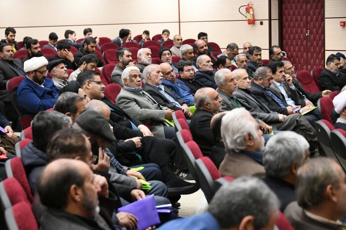 امام جمعه اصفهان: «آبروی افراد»، خطِ قرمزِ رقابت‌های انتخاباتی است