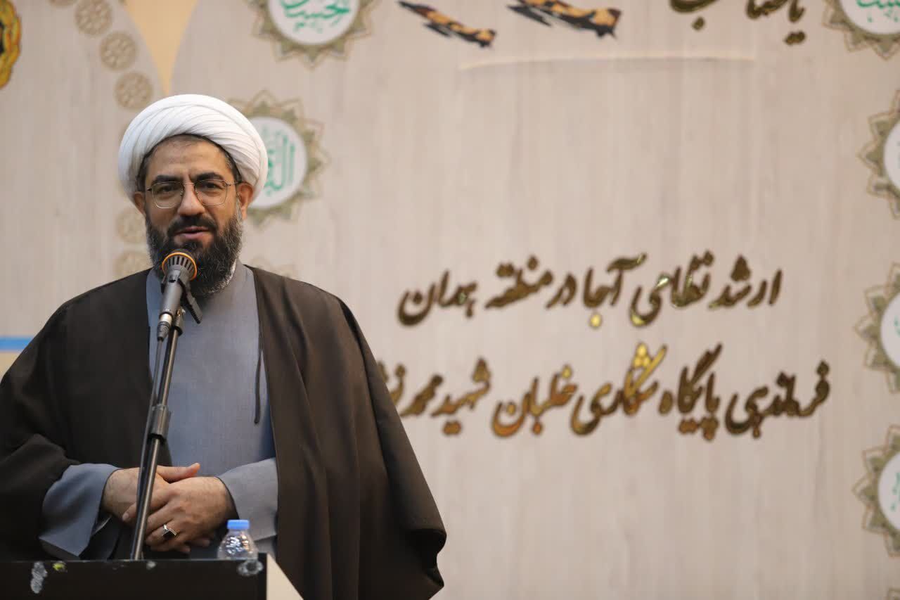 امام جمعه همدان: پیوند امام و امت خنثی کننده نقشه‌های دشمنان است