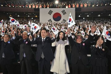 رئیس جمهور کره جنوبی جنجال در مورد بانوی اول را توطئه خواند
