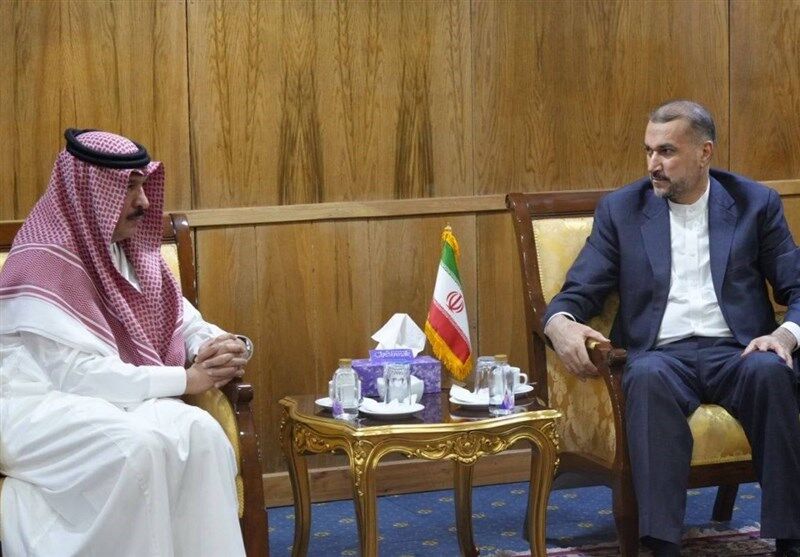 Saudi envoy conveys messages of King, Crown Prince to President Raisi