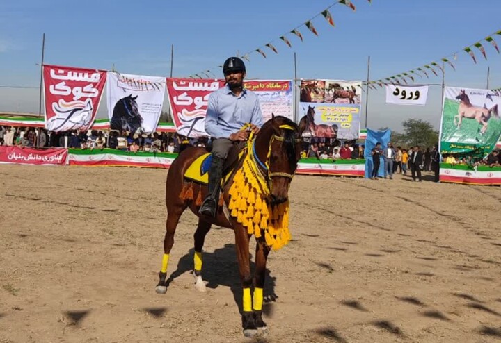 جشنواره نمایش اسب سواران در بخش چغامیش دزفول برگزار شد