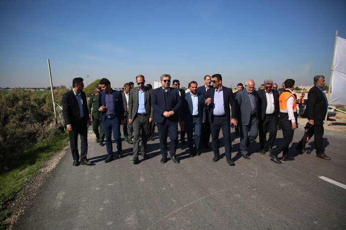 احداث و بهسازی یک هزارو ۸۰۰ کیلومتر راه روستایی از دستاوردهای دولت در خوزستان