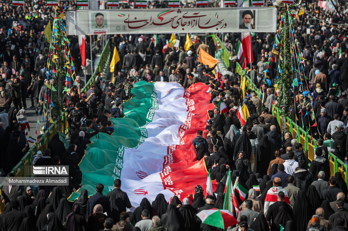 حضور پرشور جامعه ورزش در جشن پرشور سالگرد انقلاب اسلامی ایران