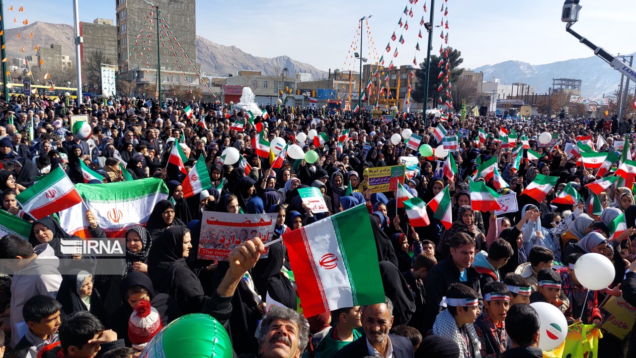 حضور با شکوه ملایری‌ها در راهپیمایی ۲۲بهمن، مهر تایید دوباره بر ولایتمداری مردم این سرزمین