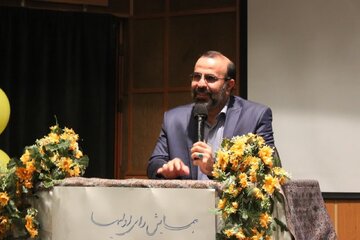 دشمن برای برگزار نشدن انتخابات در ایران هزینه کرده است