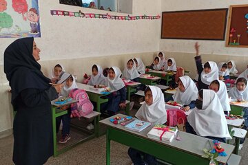 ۷۲۶۰ معلم در اصفهان استخدام شدند