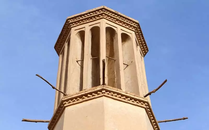 آب انبار "شش بادگیر" یزد؛ بنایی تاریخی و خیره کننده