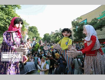 دلیجان میزبان سومین جشنواره استانی تئاتر خیابانی کودک و نوجوان