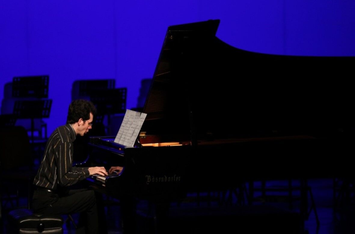 Deutscher Pianist tritt auf der Bühne des Fajr-Musikfestival auf