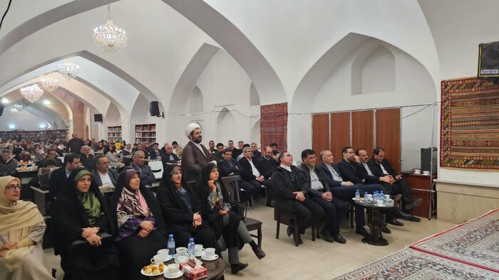 برگزاری مراسم بزرگداشت روز جانباز در مسجد کبود ایروان