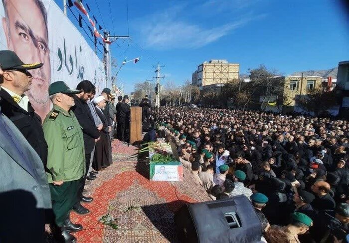 فرماندار ملایر: عَلَمی که شهید خداداد برداشت بر زمین نمی‌گذاریم