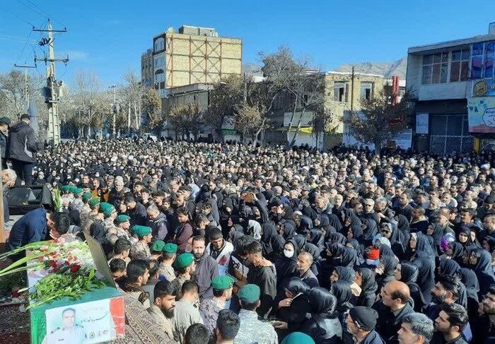 فرماندار ملایر: عَلَمی که شهید خداداد برداشت بر زمین نمی‌گذاریم