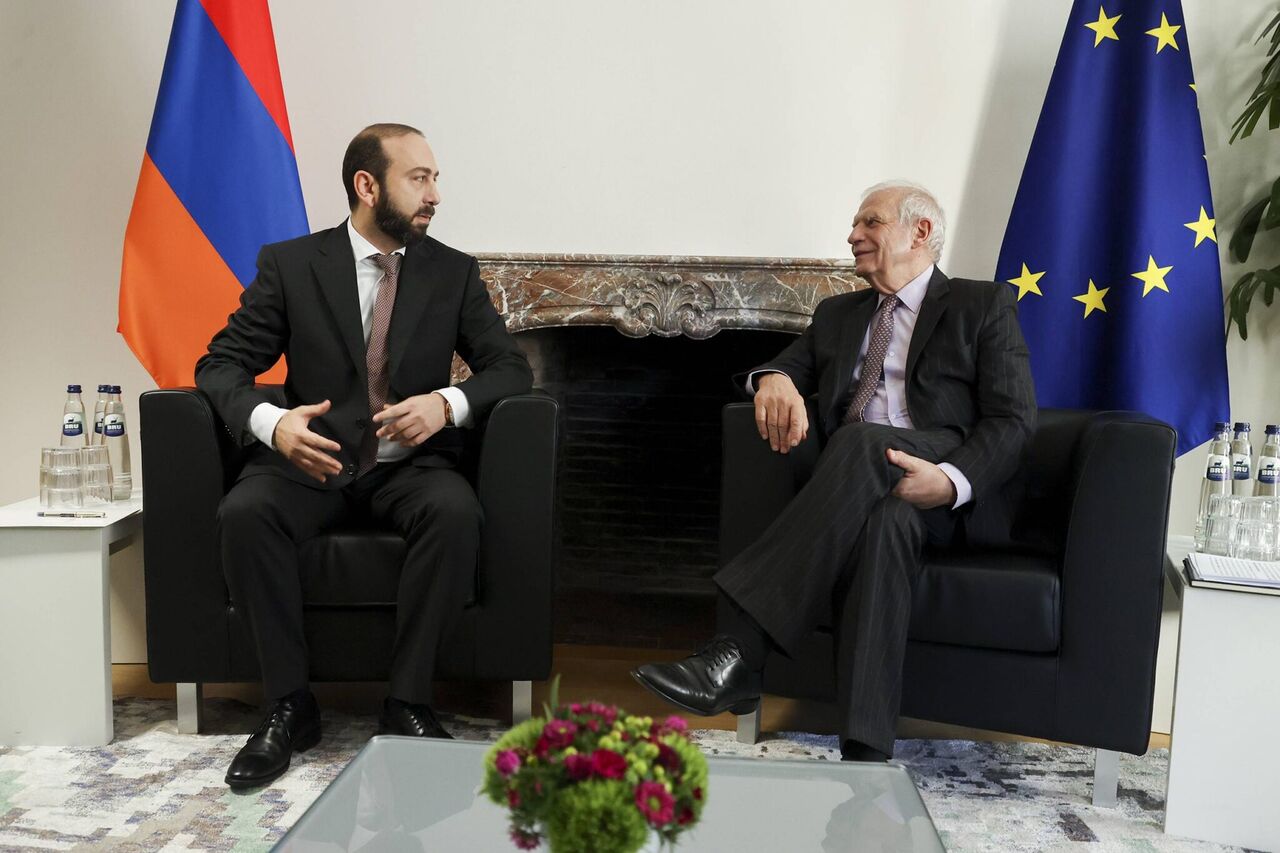 تاکید بورل بر همکاری امنیتی و دفاعی اتحادیه اروپا با ارمنستان