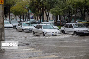 باران همچنان مهمان مردم کرمانشاه است/ روان آبها در معابر شهری و روستایی جاری می‌شود