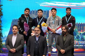 ایران قهرمان رقابت‌های بین‌المللی کشتی آزاد جوانان شد