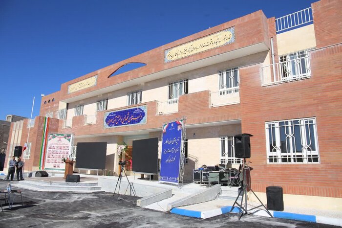 دبستان شهدای دانشآموز ۱۳ دی در کرمان افتتاح شد