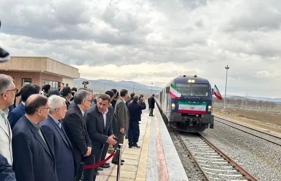 افتتاح ایستگاه راه‌آهن باباکمال تویسرکان پس از ۹ سال