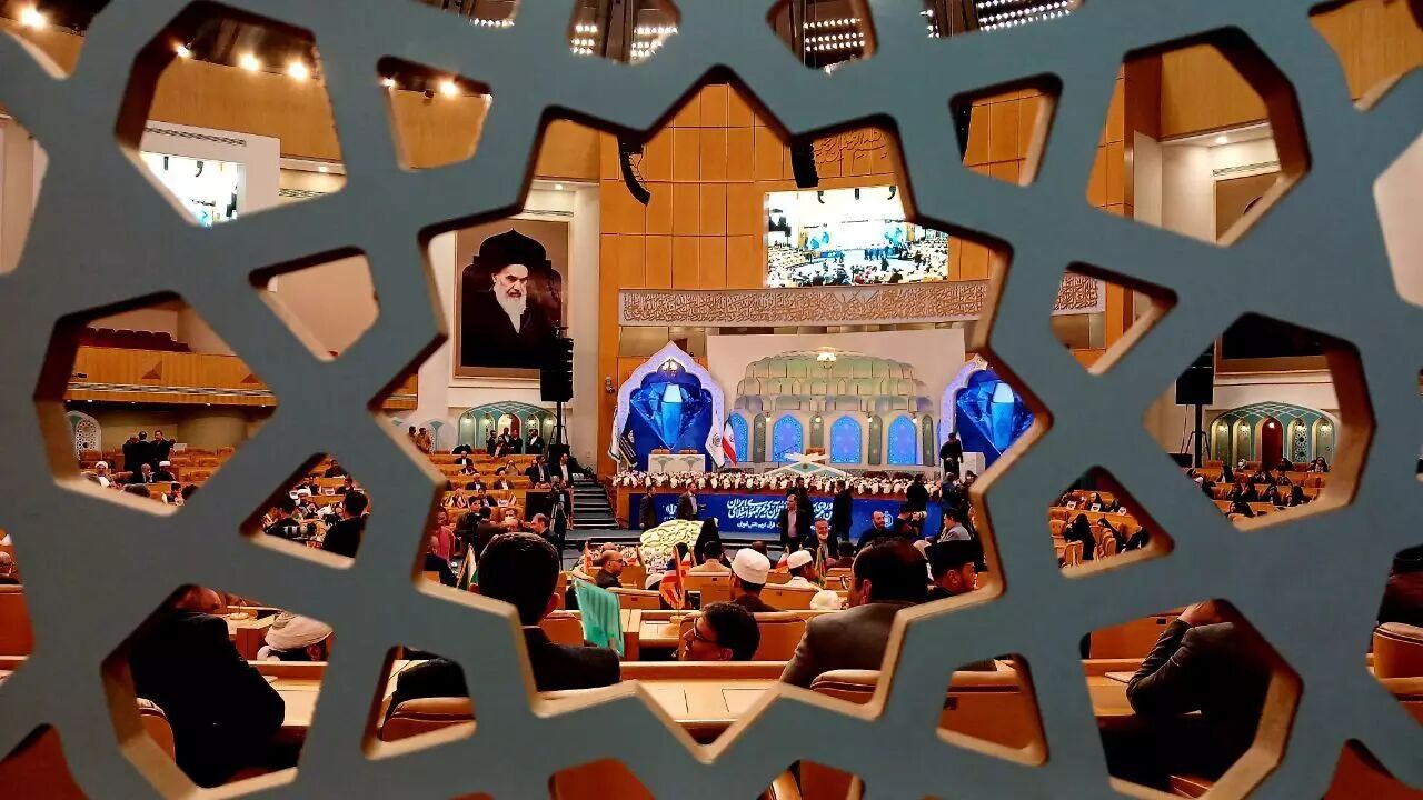 انطلاق المسابقات الدولية للقرآن الكريم في طهران انطلاق المسابقات الدولية للقرآن الكريم في طهران