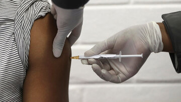 تغییر بازوی برای تزریق، واکنش آنتی‌بادی به واکسن کووید-۱۹ را افزایش‌ می‌دهد
