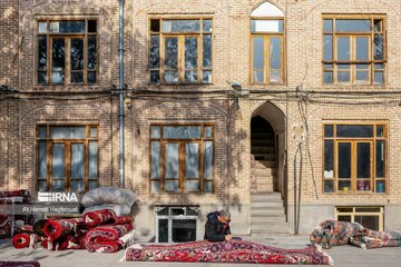 Nettoyage et restauration de tapis à Tabriz 