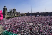 ده‌ها هزار مکزیکی علیه رئیس جمهوری و حزب حاکم کشور خود تظاهرات کردند