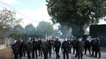 France : le régime Macronie réprime un rassemblement des écolos contre le projet A69 Castres-Toulouse