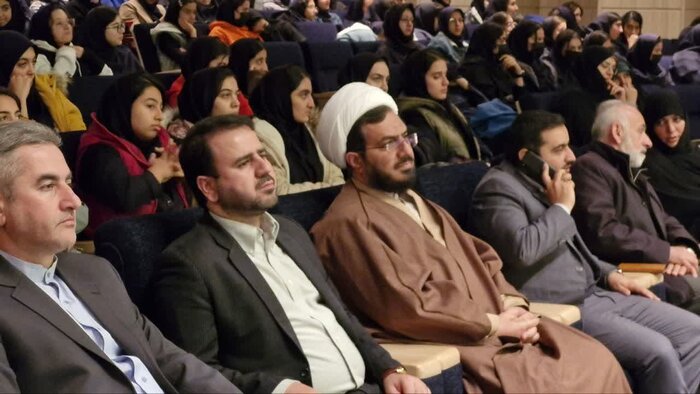 معاون  استاندار تهران: روابط عمومی‌ها مشارکت مردم را در فضای حقیقی و مجازی به تصویر بکشند