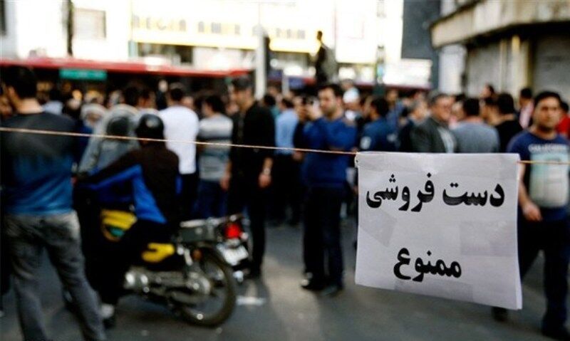 دستفروشی بازهم بحث آفرین شد؛ این بار در میدان احسان شیراز