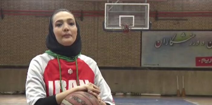 فیلم | دعوت خانم گل لیگ بسکتبال ایران از مردم برای حضور در پای صندوق‌های رای