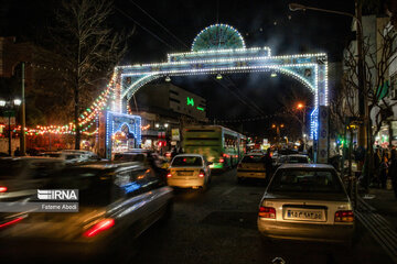Teherán se ilumina en vísperas del aniversario del natalicio del Imam Mahdi