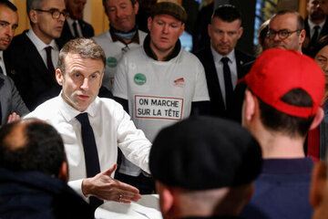 France : des cris « Macron démission » ont résonné à l'ouverture du Salon de l'agriculture 2024, des CRS déployés