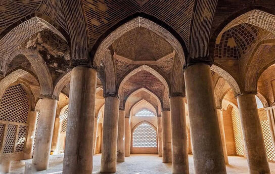 مدیرکل میراث فرهنگی: با عبور مترو از حریم مسجد جامع اصفهان مخالفیم